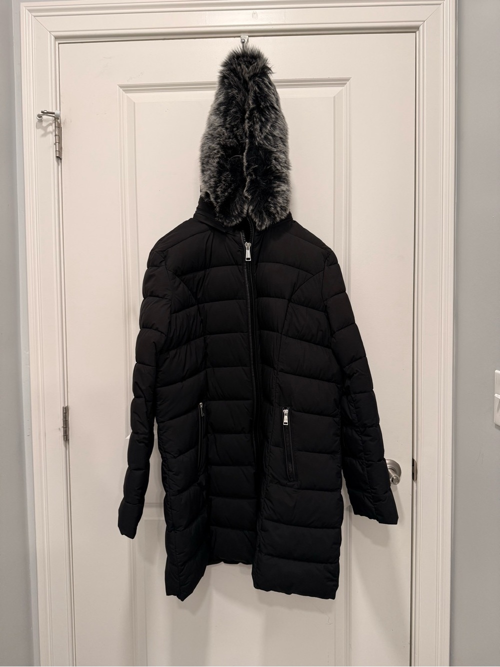 Laundry By Shelli Segal Black Puffer Coat with Faux Fur Trimmed Hood